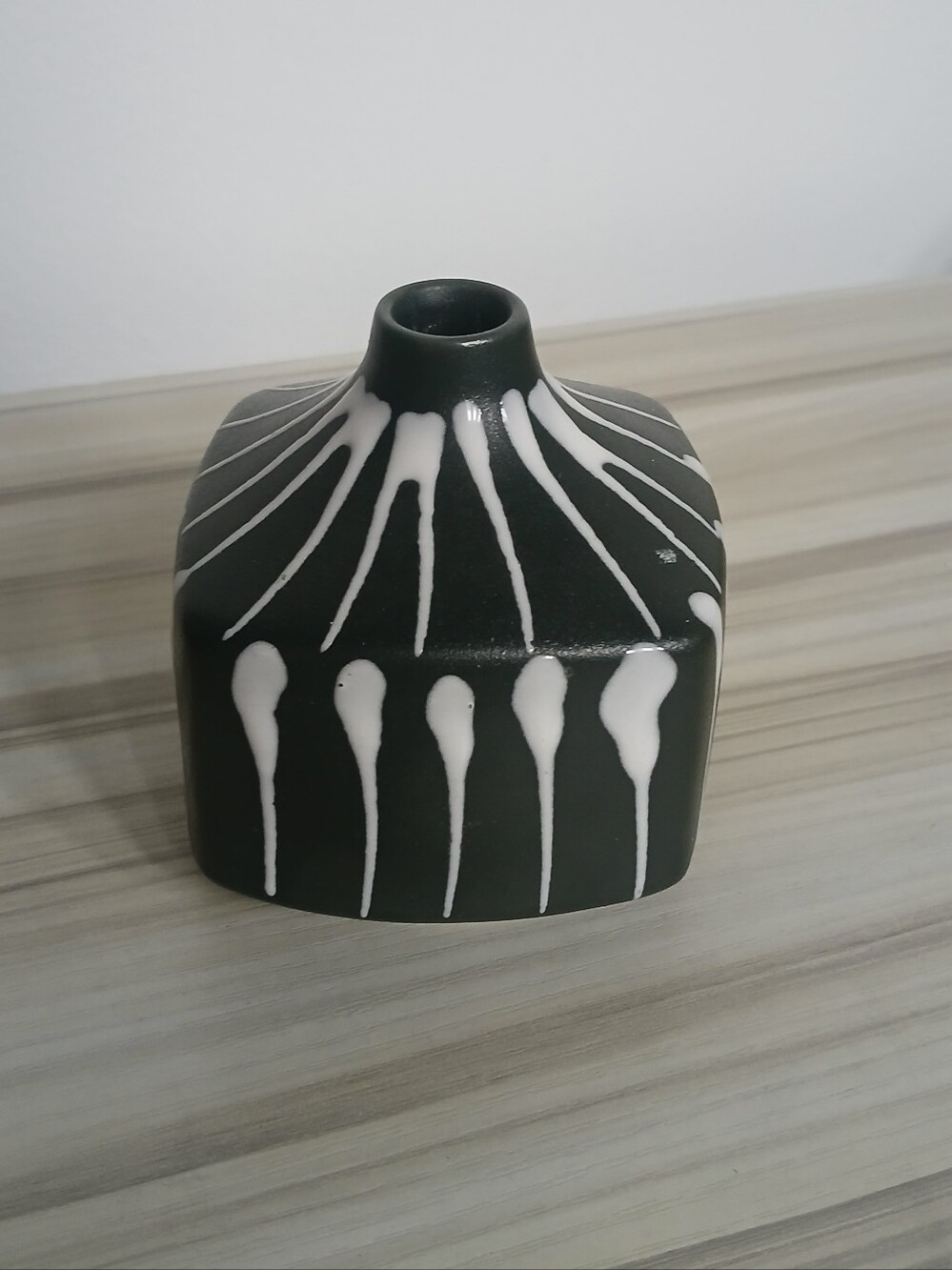 Vtg Frisco Japan Stoneware Art Pottery Bud Vase Black & White Retro